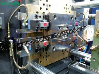 Hệ thống kẹp khuôn thủy lực Mico