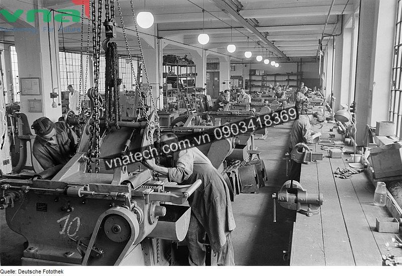 Cung cấp máy móc nhà xưởng mới thành lập.