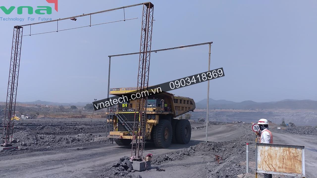 Hệ thống đo thể tích vật liệu rời trên xe tải đang di chuyển Hệ thống đo thể tích vật liệu rời trên xe tải đang di chuyển