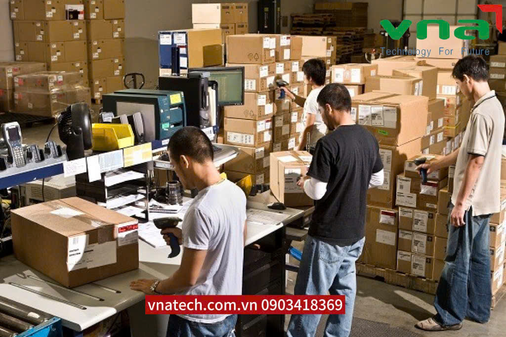 Ứng dụng AI trong quản lý kho công nghiệp